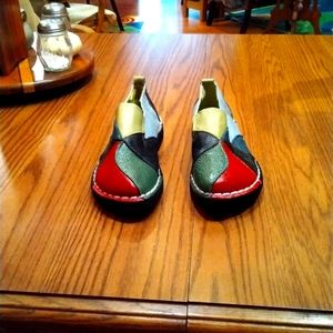 Koren size 240 US size W7, new, never worn Socofy multi color leather loafers.